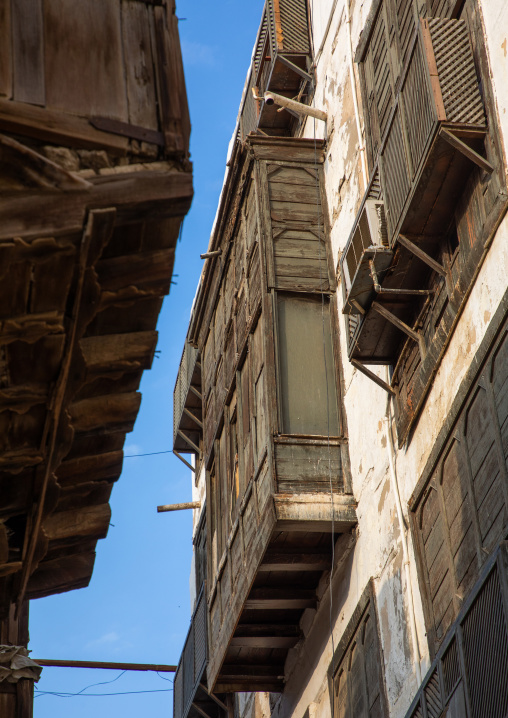 Old house with wooden mashrabiya in al-Balad quarter, Mecca province, Jeddah, Saudi Arabia