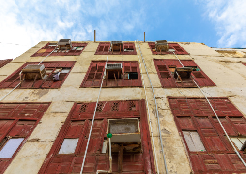Old house with wooden mashrabiya in al-Balad quarter, Mecca province, Jeddah, Saudi Arabia