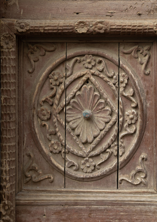 Detail of a wooden mashrabiya of an old house in al-Balad quarter, Mecca province, Jeddah, Saudi Arabia