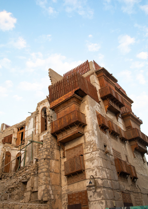 Old houses with wooden mashrabiyas in al-Balad quarter, Mecca province, Jeddah, Saudi Arabia