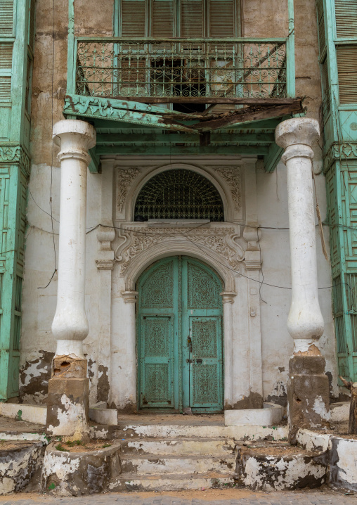 Wooden door of an historic house in the old quarter of al-Balad, Mecca province, Jeddah, Saudi Arabia