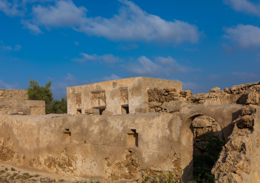 Farasani house with gypsum decoration and frescoes, Red Sea, Farasan, Saudi Arabia