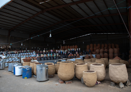 Traditional potteries fro sale in a market, Jizan Province, Mahalah, Saudi Arabia