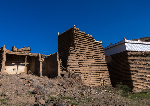 Stone and mud houses with slates, Asir province, Sarat Abidah, Saudi Arabia