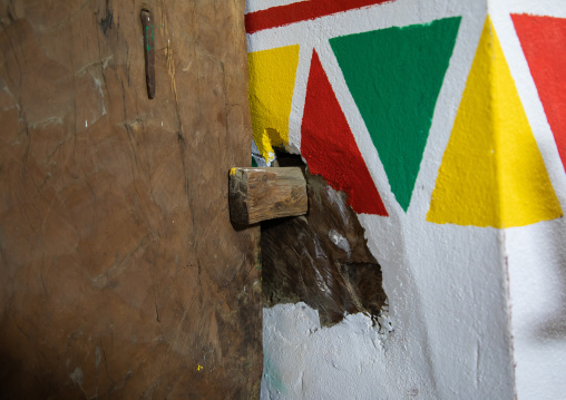 Traditional locker of a door, Asir province, Tanomah, Saudi Arabia