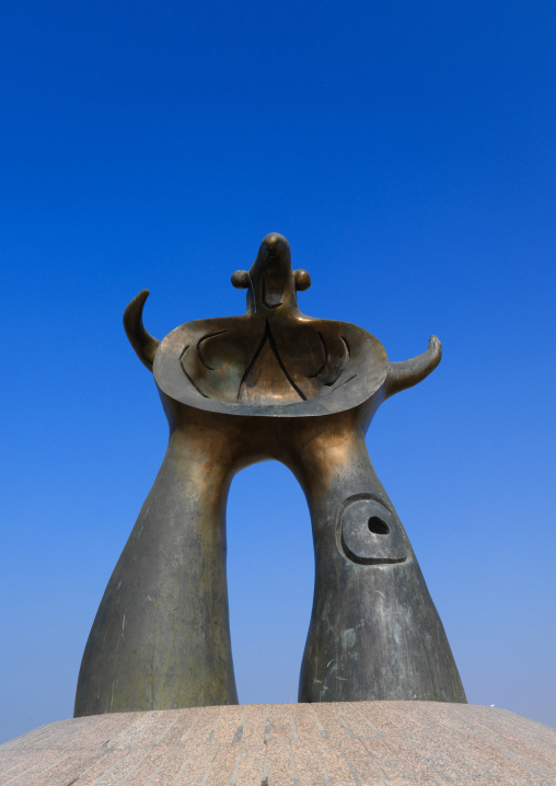 Joan miro sculpture on the corniche, Mecca province, Jeddah, Saudi Arabia
