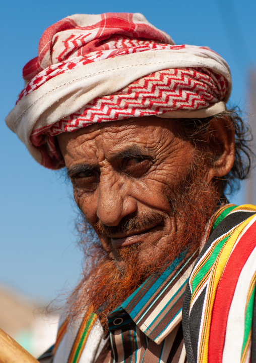 Portrait of an asiri old man with red beard, Asir province, Al Farsha, Saudi Arabia