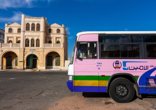 Bus in front of katib house, Makkah province, Taif, Saudi Arabia