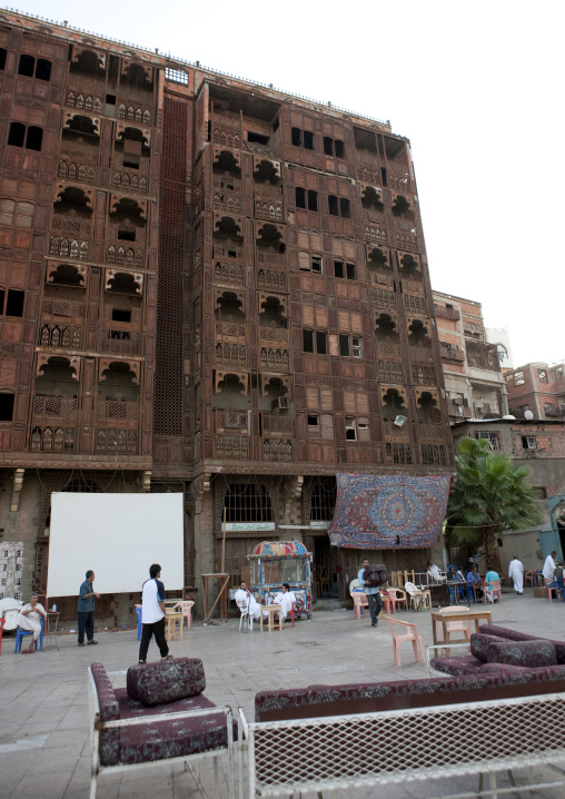 Old house with wooden mashrabiya in al-Balad quarter, Mecca province, Jeddah, Saudi Arabia