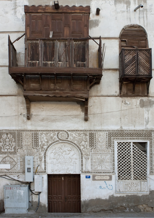 Old house with wooden mashrabiya in al-Balad quarter, Mecca province, Jeddah, Saudi Arabia