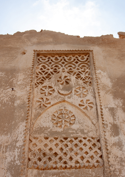 Gypsum decoration of the internal walls of a turkish house, Jizan Region, Farasan island, Saudi Arabia