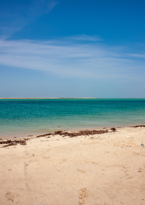 Empty beach on hasees gulf, Jizan Region, Farasan island, Saudi Arabia