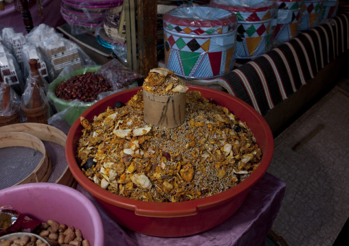 Shop in the souk, Asir province, Abha, Saudi Arabia