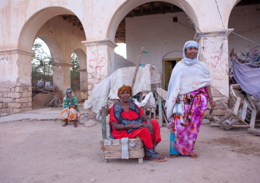 Portrait of a somali women in front of their house, North-Western province, Berbera, Somaliland