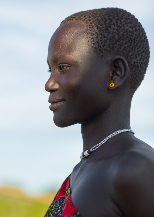 Portrait of a Mundari tribe teenage girl, Central Equatoria, Terekeka, South Sudan