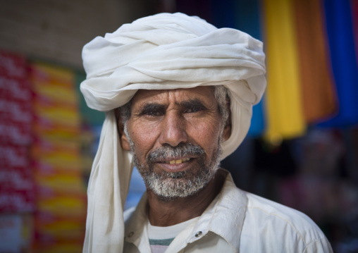Sudan, Kassala State, Kassala, rashaida tribe man