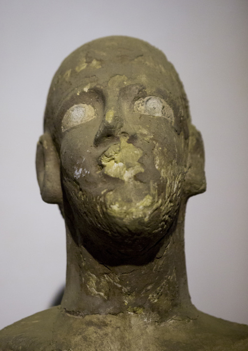 Sudan, Khartoum State, Khartoum, head sculpture at the national museum of sudan