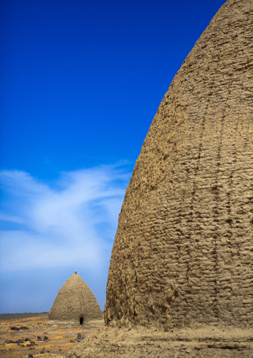 Sudan, Nubia, Old Dongola, beehive tombs