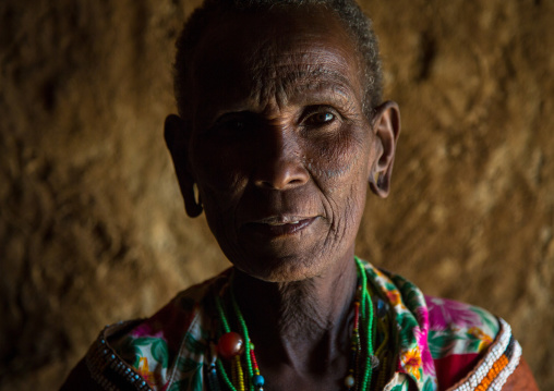 Tanzania, Serengeti Plateau, Lake Eyasi, datoga tribe woman with scarifications and tattoos on the face