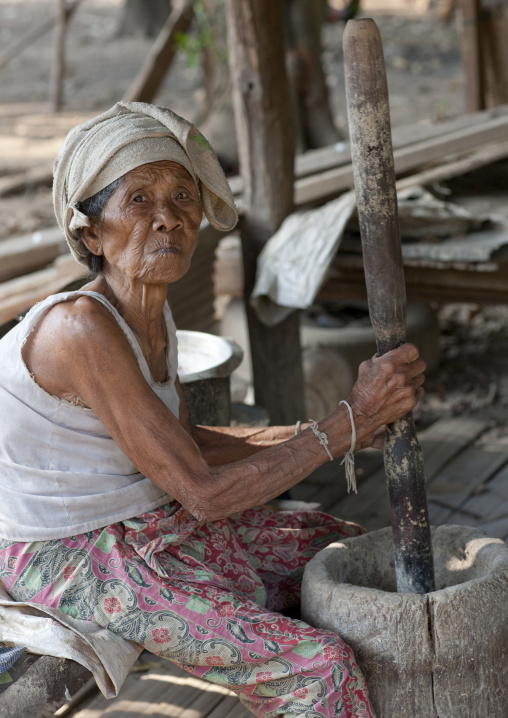 Karen old woman, Thailand