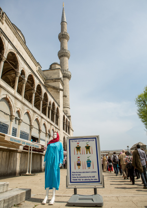 Sign showing the dress code for entry into the Blue mosque, Sultanahmet, istanbul, Turkey