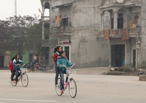 Girls on bicycles in sapa, Vietnam