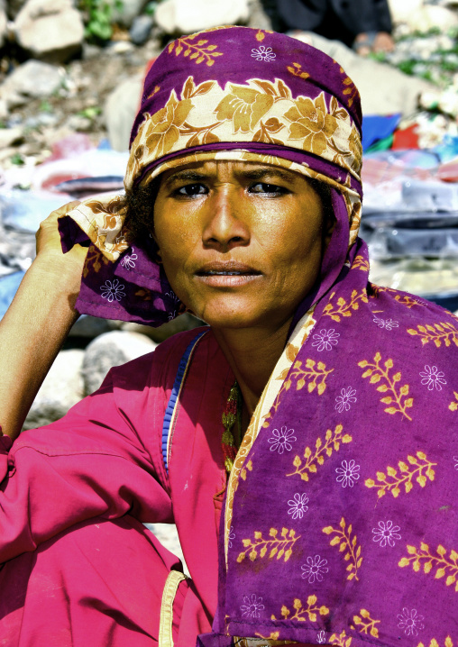 Strong Eyed Yemeni Woman Dressed In Bright Colours, Taiz, Yemen