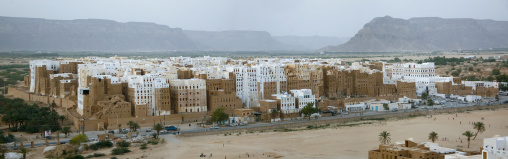 Panoramic View Of The Mud Brick Towerhouses Of Shibam, Yemen