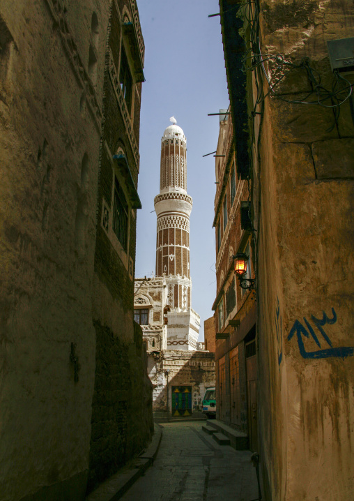 Mosque minaret, Amanat Al-Asemah, Sanaa, Yemen