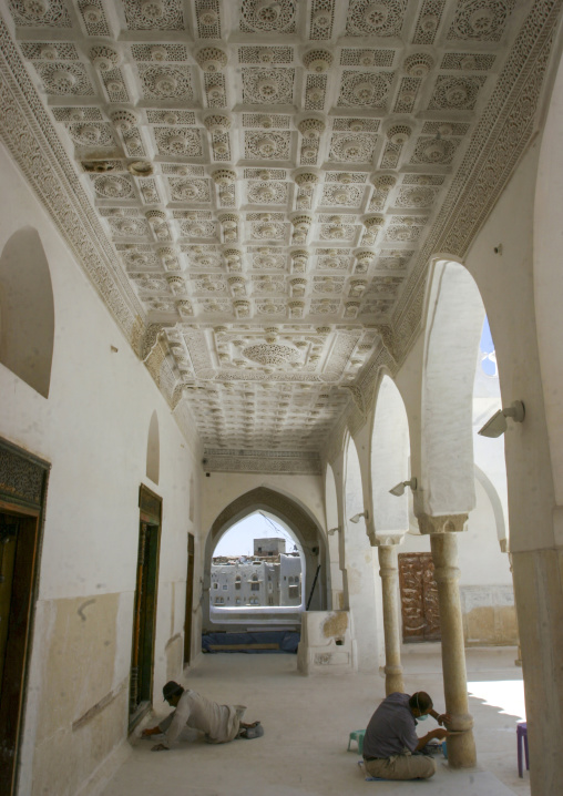 Al-Amiriya mosque courtyard, Al Bayda Governorate, Rada, Yemen
