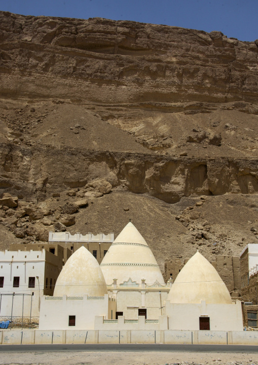 The grave of Ahmad Bin Issa, Hadhramaut, Wadi Doan, Yemen