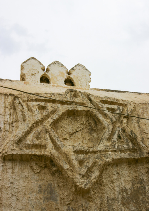 Heritage house with a star of David cross in the old town, Al Hudaydah Governorate, Zabid, Yemen