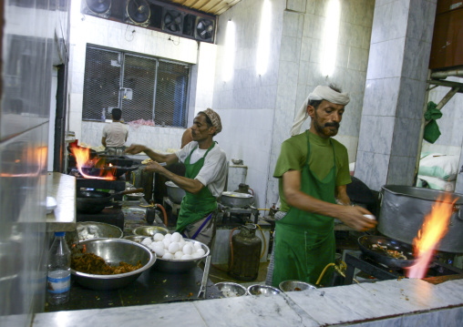Cooks in a restaurant, Al Hudaydah Governorate, Hodeidah, Yemen