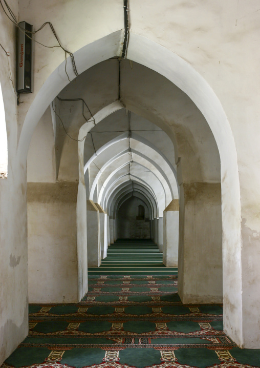 Old mosque prayer room, Al Hudaydah Governorate, Zabid, Yemen