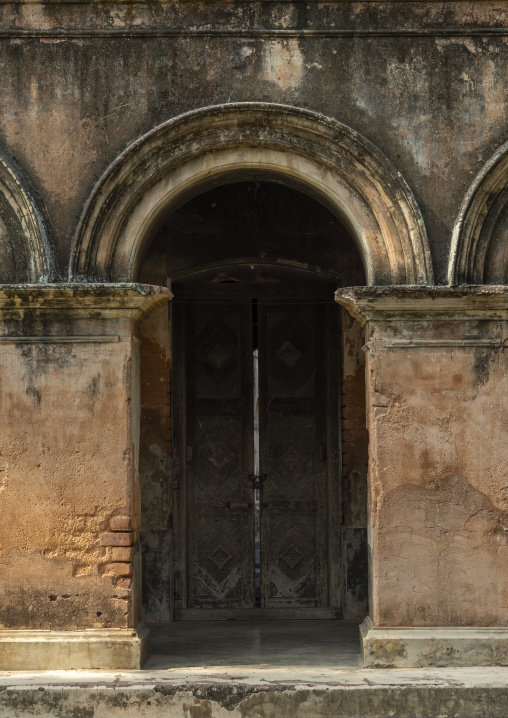 Heritage house arcade inside Balihati Palace, Dhaka Division, Saturia, Bangladesh