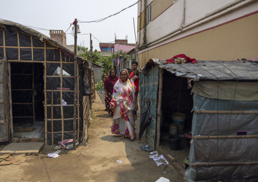 Gypsy family homes along a road, Chittagong Division, Bijoynagar, Bangladesh
