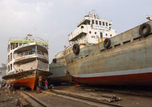 Ships at Dhaka Shipyard, Dhaka Division, Keraniganj, Bangladesh