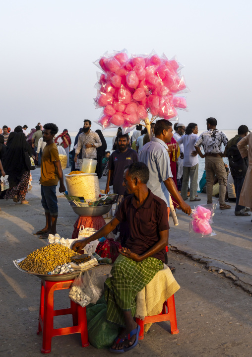 Bangladeshi people relaxing in Kalitola ghat, Rajshahi Division, Rajshahi, Bangladesh