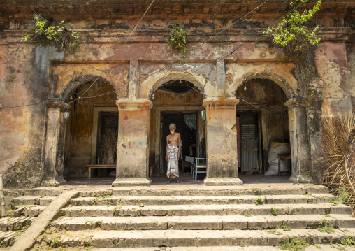 Old man living in the Queen Rani Bhabani room in Natore Rajbari, Rajshahi Division, Natore, Bangladesh