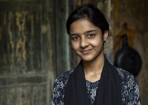 Portrait of Bangladeshi hindu young woman, Rajshahi Division, Natore, Bangladesh