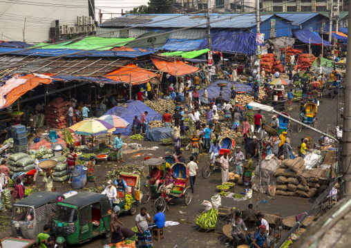 High angle view of Kawran Bazar vegetables and fruits market, Dhaka Division, Dhaka, Bangladesh