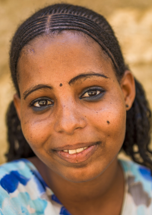 Portrait of a smiling eritrean woman, Northern red sea, Massawa, Eritrea
