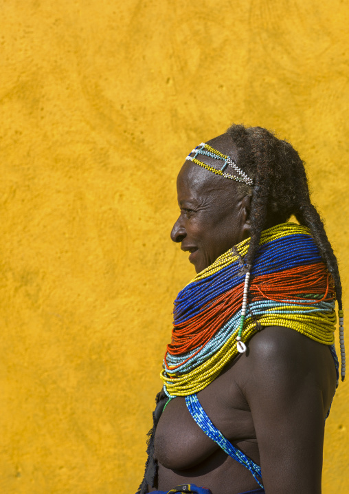 Mwwila tribe woman portrait, Huila Province, Chibia, Angola