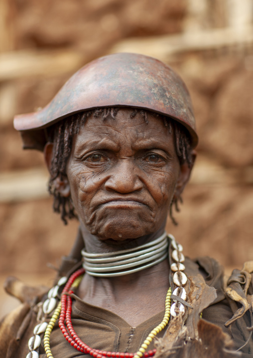 Portrait of senior banna tribe woman with calabash on head, Omo valley, Key Afer, Ethiopia