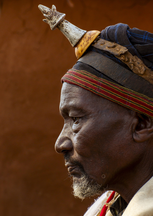 Abagada Kalache Doyo from Borana tribe with a phallic kallaacha, Oromia, Ola Alakadjilo, Ethiopia