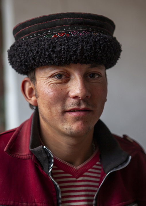Tajik man portrait, Xinjiang Uyghur Autonomous Region, Tashkurgan, China