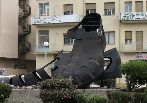 Fighters giant sandals roundabout, Central Region, Asmara, Eritrea