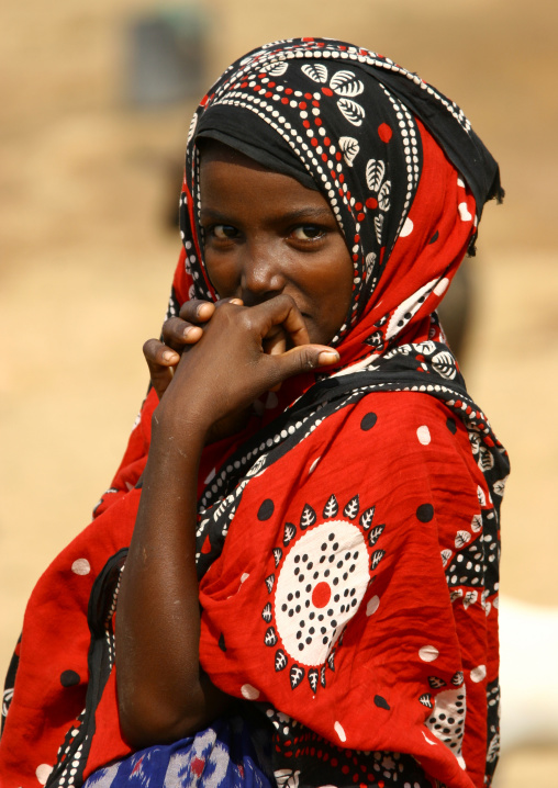 Portrait of an Afar tribe girl in danakil desert, Northern Red Sea, Thio, Eritrea