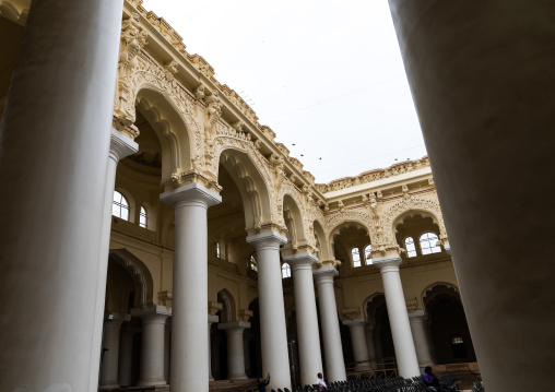 Pillared hall of Thirumalai Nayakar Palace, Tamil Nadu, Madurai, India
