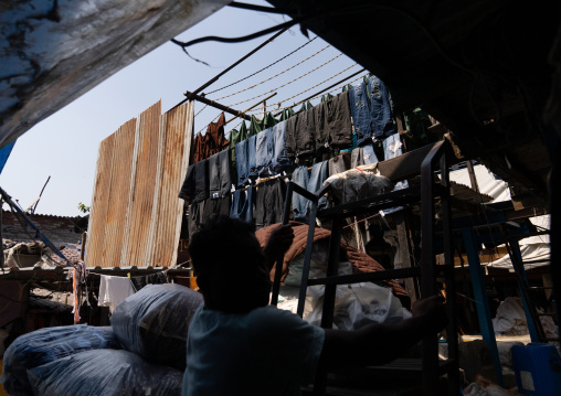 Laundry Worker in Dhobi Ghat, Maharashtra state, Mumbai, India